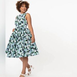 Unique Vintage Floral Livvie Retro Rockabilly Dress Size XL